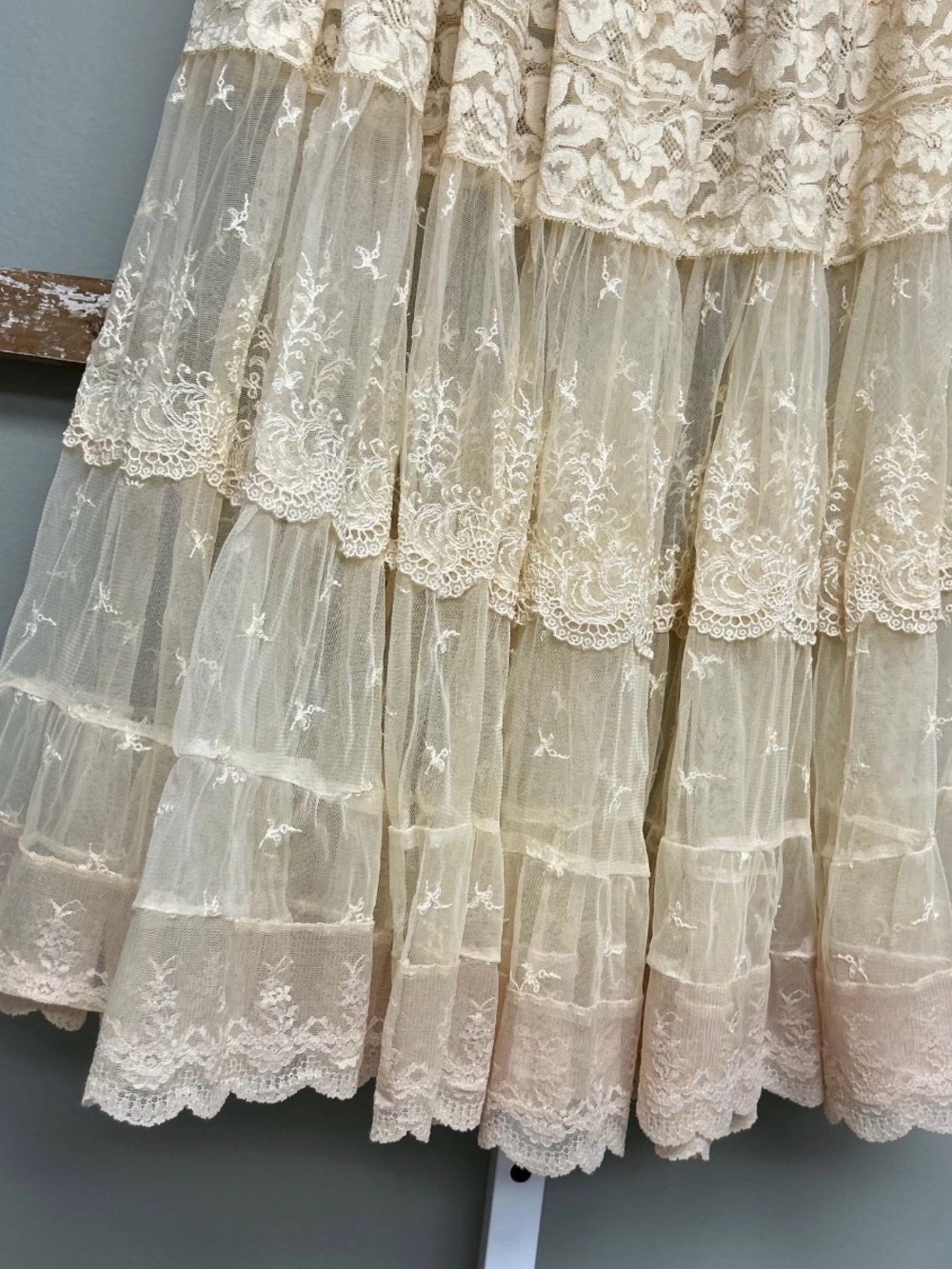 Vintage Boho Fairycore Lace Mesh Tiered Midi Skirt Cream Ivory Sheer Romantic S - Picture 5 of 7